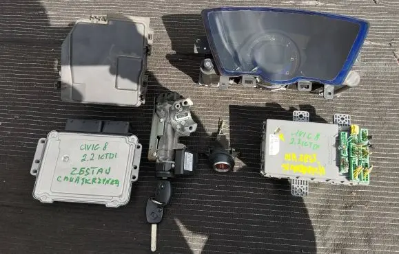 Honda Civic Engine ECU kit and lock set 0281013407 9S220909060137 HR0342107