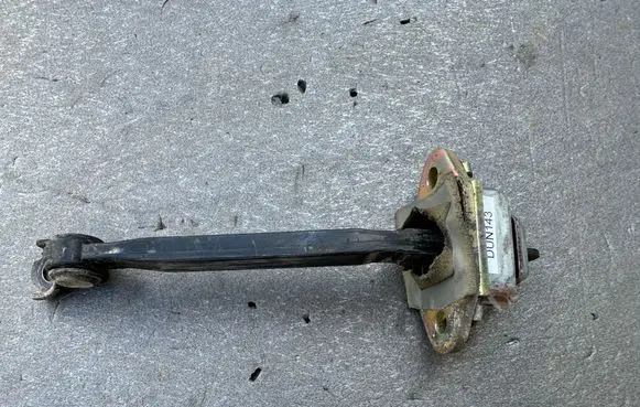 Nissan Patrol Y61 Rear door check strap stopper 82430VB000