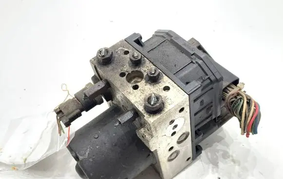 Toyota Avensis T250 ABS Pump 89541-05073
