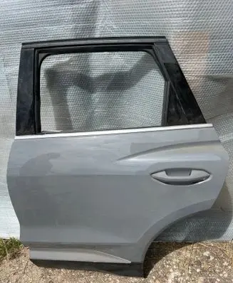 Audi Q4 e-tron Rear door