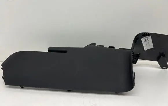 Mini Cooper Countryman F60 Rear seat side bottom trim 7402827
