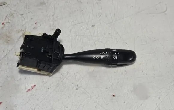Toyota Yaris Indicator stalk 173681