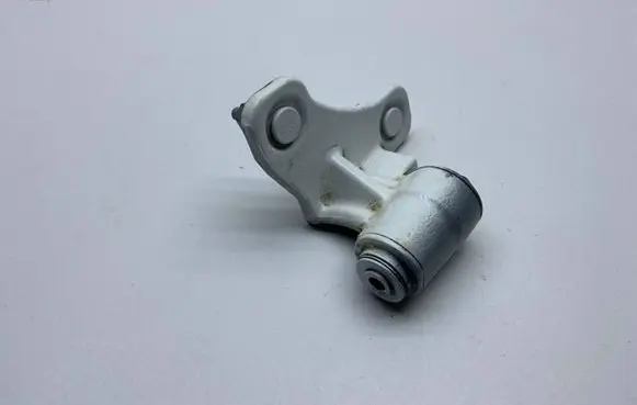 Mercedes-Benz E W212 Front door lower hinge 