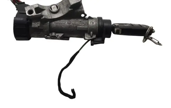 Volkswagen Polo V 6R Ignition lock 6R0905851B