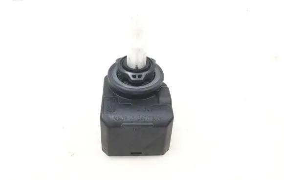 Volkswagen Golf VI Headlight washer pump 008830HLO