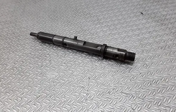 Audi A6 S6 C5 4B Fuel injector 059130201F