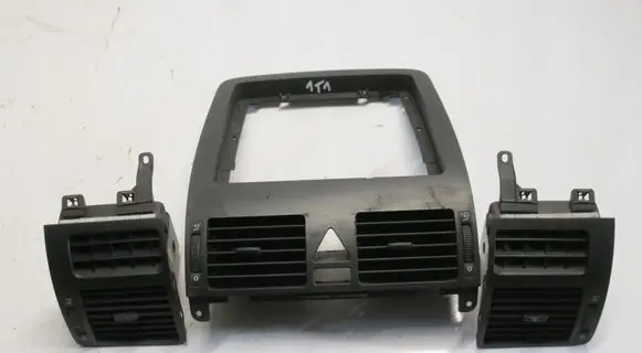 Volkswagen Touran I Dash center air vent grill 1T0819703A