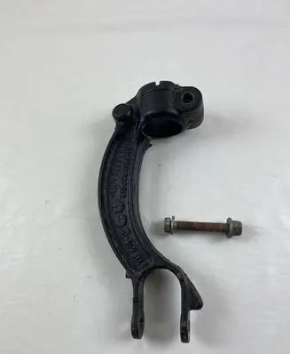 Audi A5 8T 8F Lower shock absorber bracket 8K0413