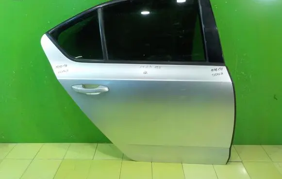 Skoda Octavia Mk3 (5E) Rear door PRAWE