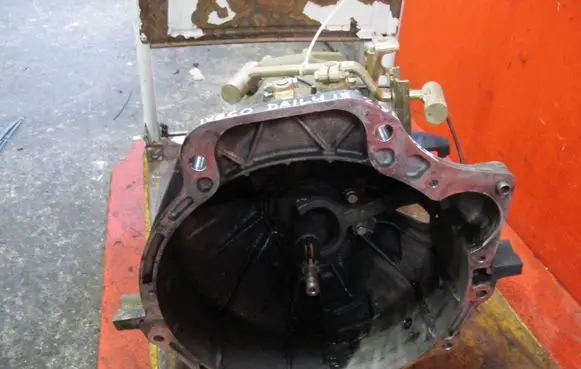 Iveco Daily 3rd gen Manual 5 speed gearbox 2825.5
