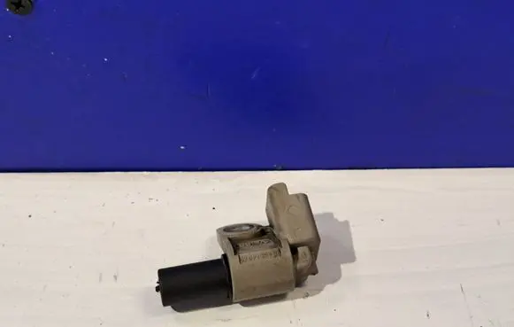 Volvo V50 Camshaft position sensor 9645844080 30725885
