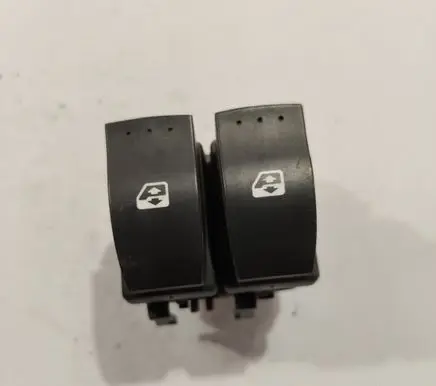 Renault Scenic II - Grand scenic II Electric window control switch 315040A