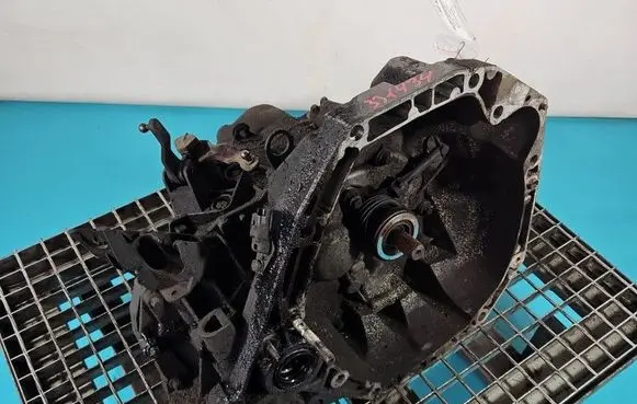 Renault Clio III Manual 5 speed gearbox JR5124 IMPRK1549524