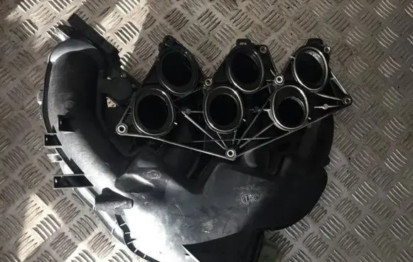 Lexus IS 220D-250-350 Intake manifold 1713331040 17133-31040