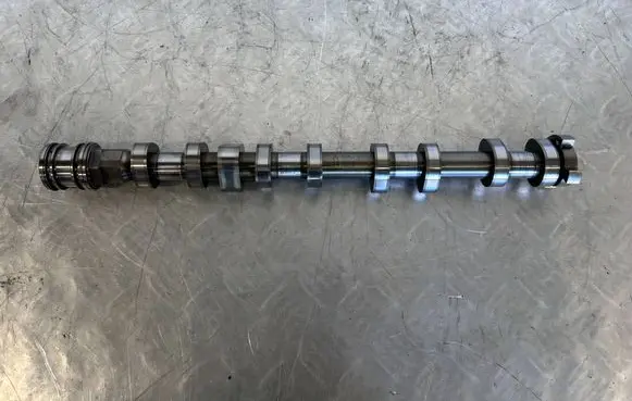 BMW X5M E70 Camshaft 7586785 758678502B