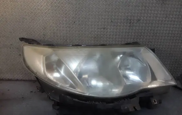 Subaru Forester SH Headlight/headlamp 