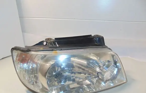 Hyundai Matrix Headlight/headlamp 9210417030 92102170
