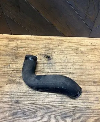 Nissan Note (E11) Engine coolant pipe/hose