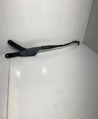 Mercedes-Benz C W204 Front wiper blade arm A2048201544
