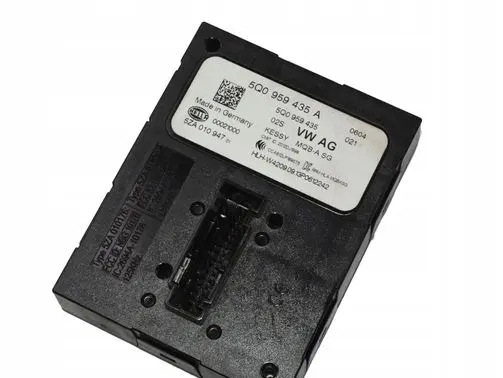 Volkswagen Golf VII Keyless (KESSY) go control unit/module 5Q0959435A