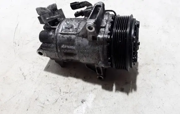 Renault Clio V Air conditioning (A/C) compressor (pump) 926009126R