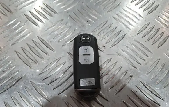 Mazda CX-3 Ignition key/card PU8999