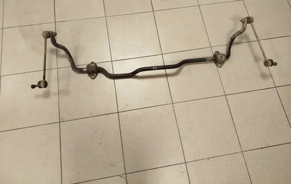 Front anti-roll bar/sway bar