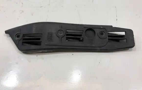 Skoda Superb B5 (3U) Front bumper mounting bracket 3U0807183