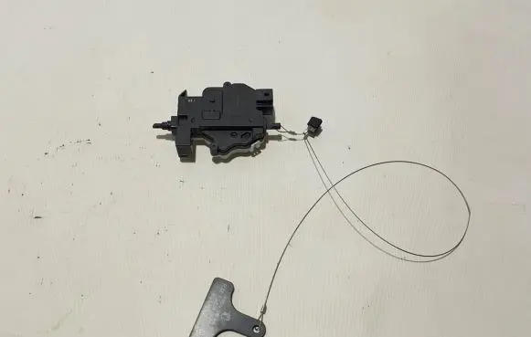 Hyundai Ioniq Fuel tank cap lock 81590-G7000