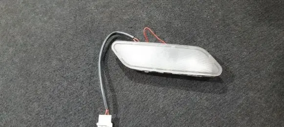 BMW 7 E32 Rear seat light 633113744161 63.31-13744161