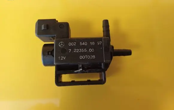 Mercedes-Benz CLK A209 C209 Turbo solenoid valve 0025401897 72235500