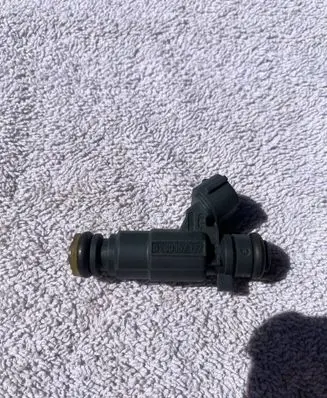 Peugeot 208 I Fuel injector 9676017480