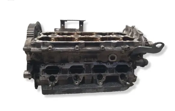 Volkswagen PASSAT B6 Engine head 06D103373AM