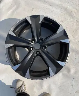 R19 alloy rim