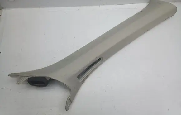 Volvo XC90 (B) pillar trim (top) 32244290