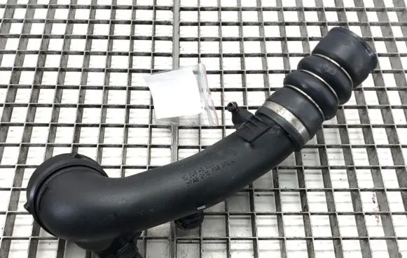 BMW X6 E71 Air intake hose/pipe 7571351