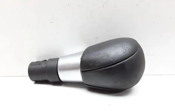 Volvo V60 Gear lever shifter trim leather/knob