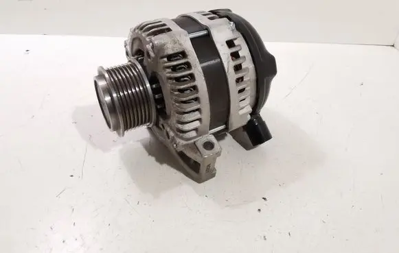 Honda CR-V Generator/alternator 1042101650