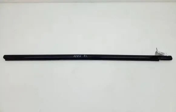 Mercedes-Benz CLC CL203 Front door glass trim molding A2036903280