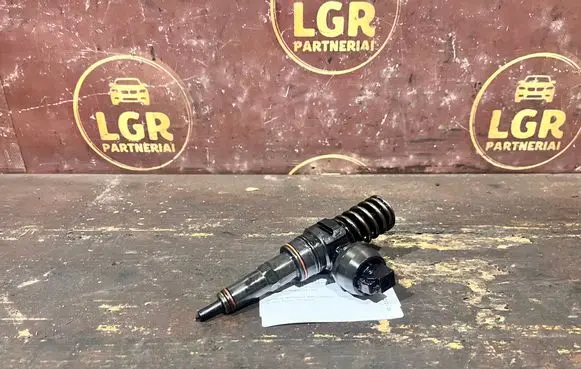Fuel injector