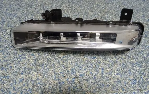 BMW 5 G30 G31 Front fog light 7349132