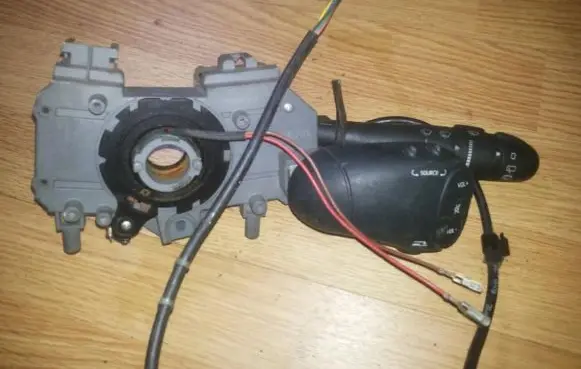 Renault Scenic I Wiper control stalk 7700844672l