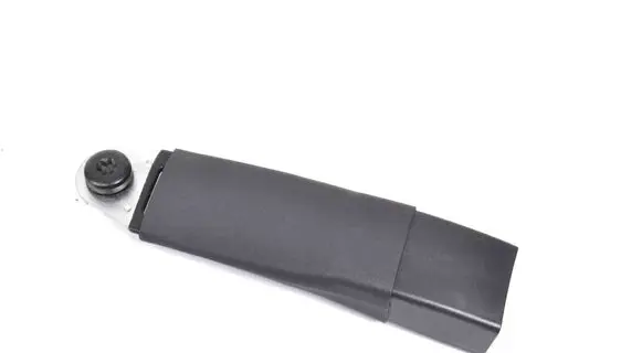 Front seatbelt buckle