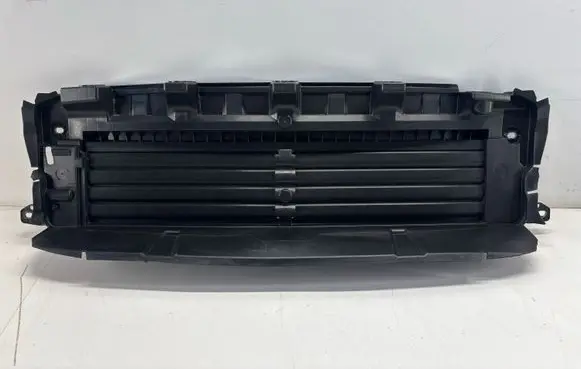Volvo C40 Intercooler air guide/duct channel 31655241