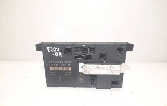 Mercedes-Benz E W211 Door control unit/module 2118207526