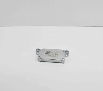 Skoda Octavia Mk3 (5E) LED ballast control module 7PP941597C 10100900001