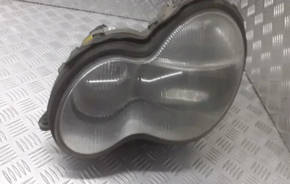 Mercedes-Benz C W203 Headlight/headlamp A2038201161