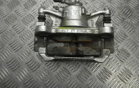 Volkswagen Golf VII Front brake caliper 5Q0105AJ