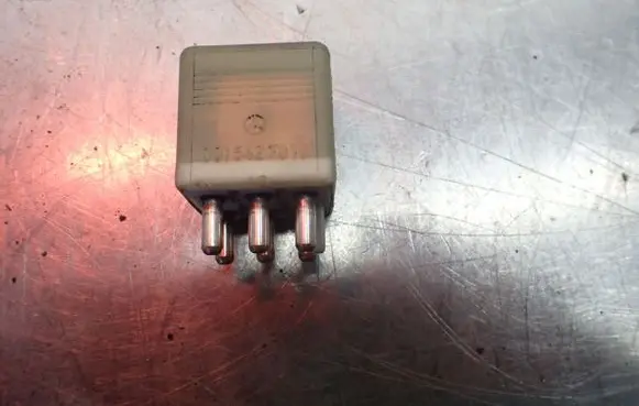 Mercedes-Benz E W124 Other relay 0015427819