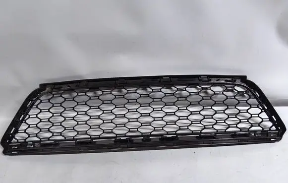 BMW X2 F39 Front bumper lower grill 8069096